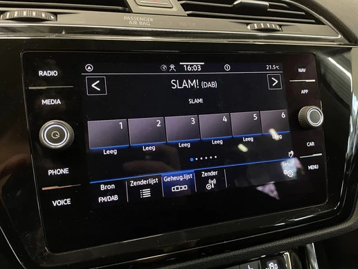 Volkswagen Touran - Afbeelding 24 van 30