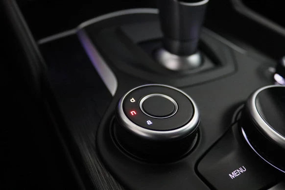 Alfa Romeo Giulia - Afbeelding 14 van 30