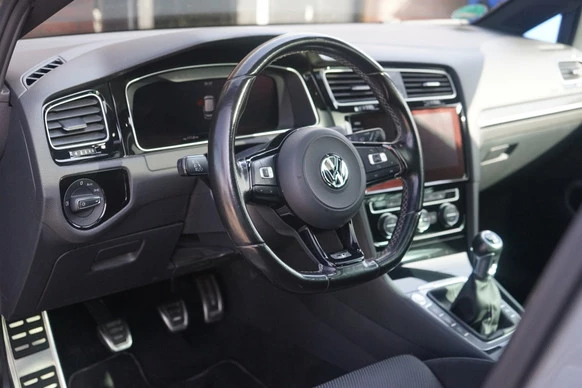 Volkswagen Golf - Afbeelding 13 van 30