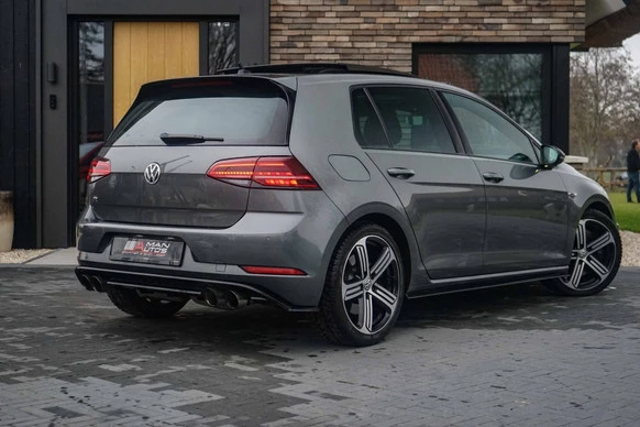 Volkswagen Golf - Afbeelding 18 van 30