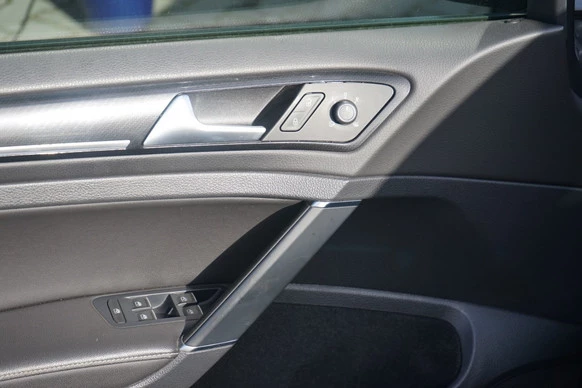 Volkswagen Golf - Afbeelding 22 van 30