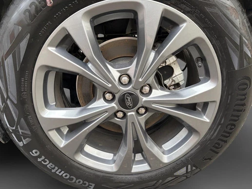 Ford Kuga - Afbeelding 8 van 30