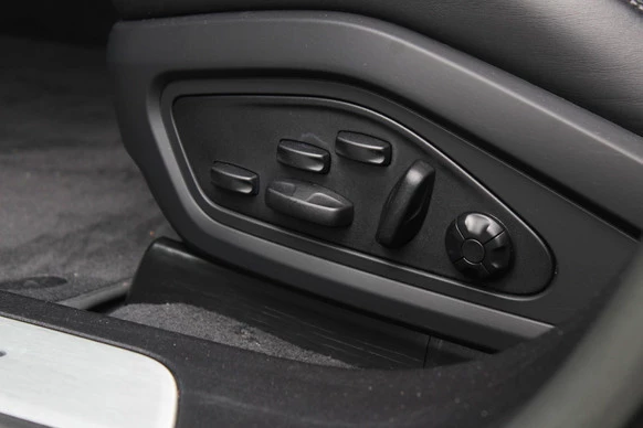 Porsche Taycan - Afbeelding 16 van 30