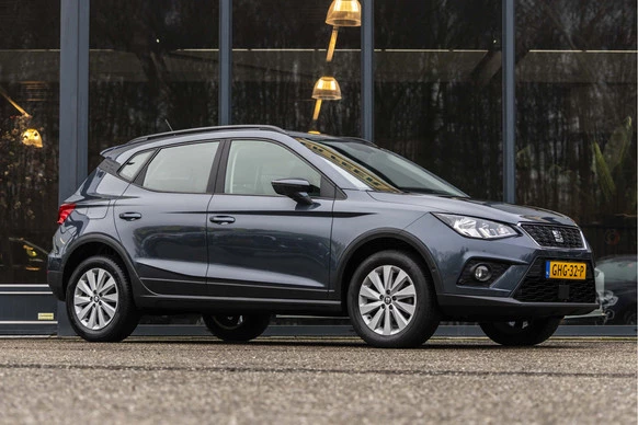 SEAT Arona - Afbeelding 1 van 30