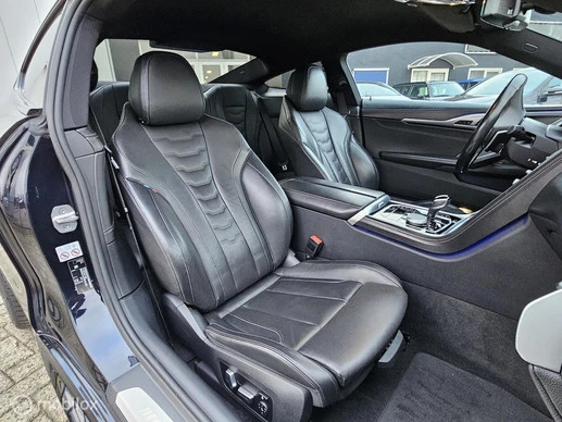 BMW 8 Serie - Afbeelding 10 van 25
