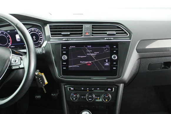 Volkswagen Tiguan - Afbeelding 12 van 30