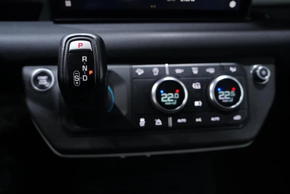 Land Rover Defender - Afbeelding 27 van 30