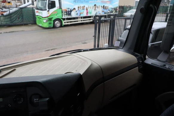 Mercedes-Benz Actros - Afbeelding 15 van 20