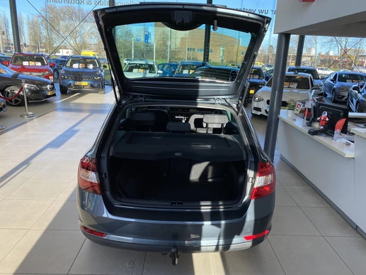 Škoda Rapid - Afbeelding 11 van 29