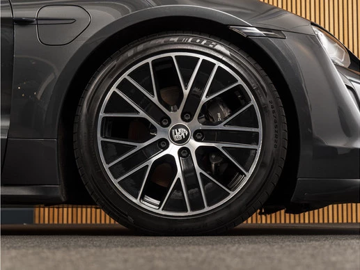 Porsche Taycan - Afbeelding 10 van 30