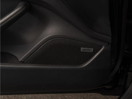 Porsche Taycan - Afbeelding 27 van 30