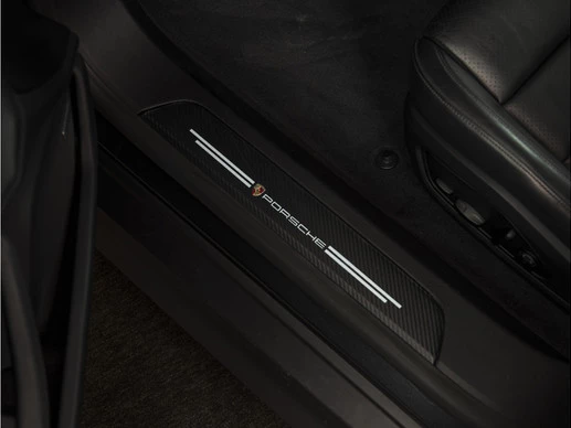 Porsche Taycan - Afbeelding 28 van 30