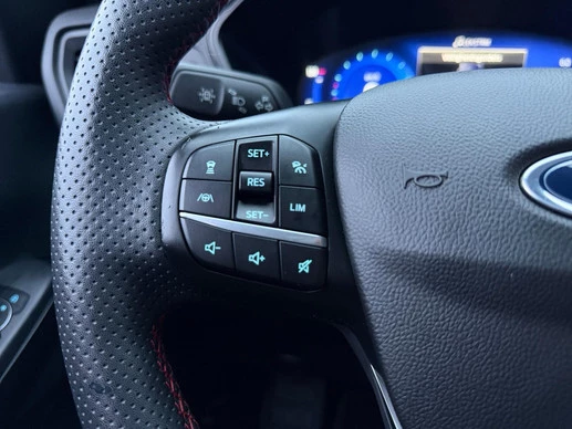 Ford Kuga - Afbeelding 17 van 25