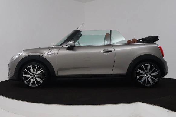 MINI Cooper S Cabrio - Afbeelding 2 van 24