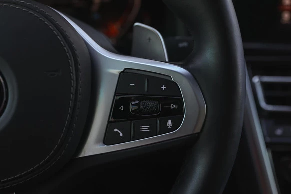 BMW 8 Serie - Afbeelding 18 van 30