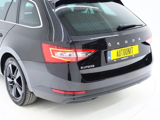 Škoda Superb - Afbeelding 14 van 30