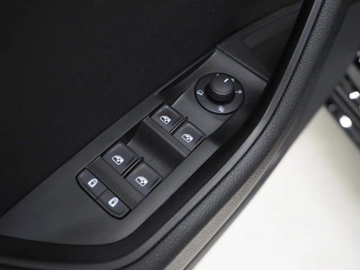 Škoda Superb - Afbeelding 17 van 30