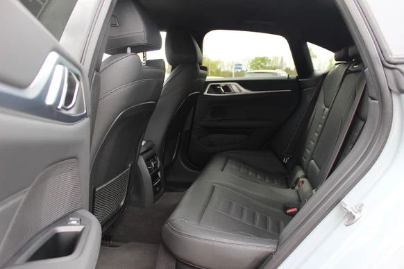 BMW i4 - Afbeelding 12 van 30