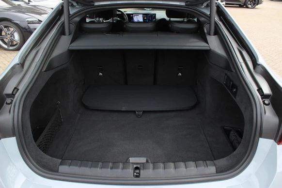 BMW i4 - Afbeelding 17 van 30