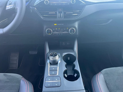 Ford Kuga - Afbeelding 8 van 30