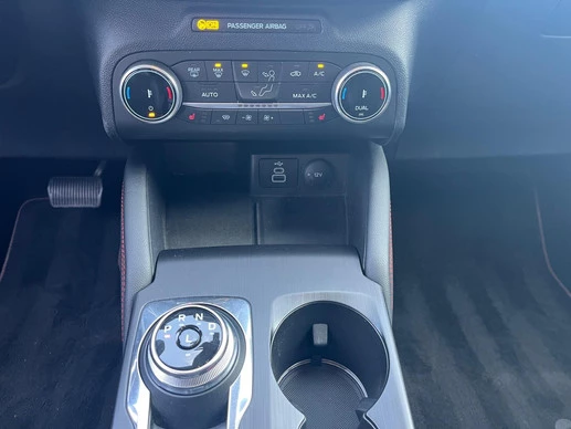 Ford Kuga - Afbeelding 27 van 30