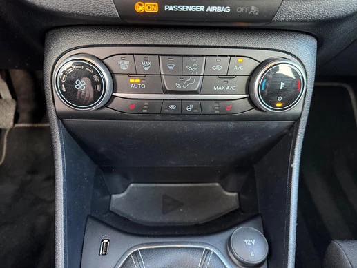Ford Fiesta - Afbeelding 25 van 30