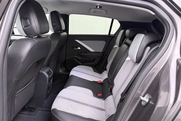 Opel Astra - Afbeelding 12 van 30