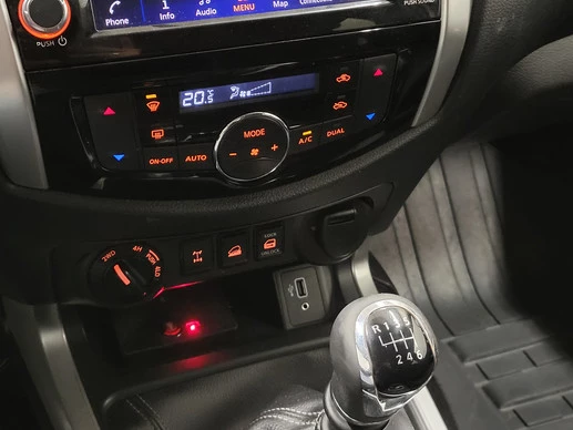 Nissan Navara - Afbeelding 14 van 20