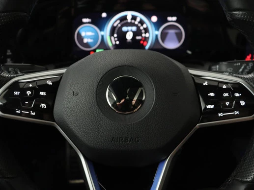 Volkswagen Golf - Afbeelding 12 van 30