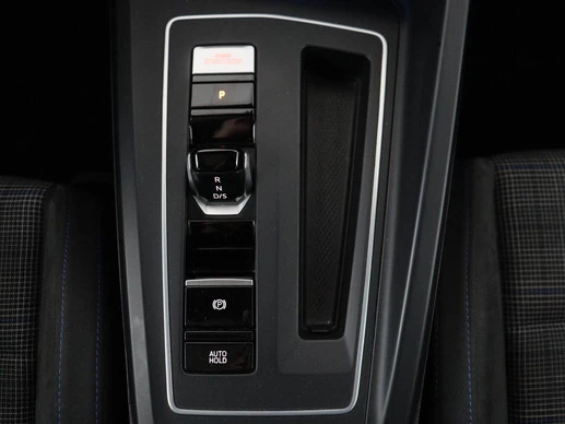 Volkswagen Golf - Afbeelding 16 van 30