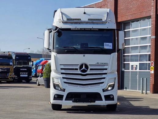 Mercedes-Benz Actros - Afbeelding 2 van 30