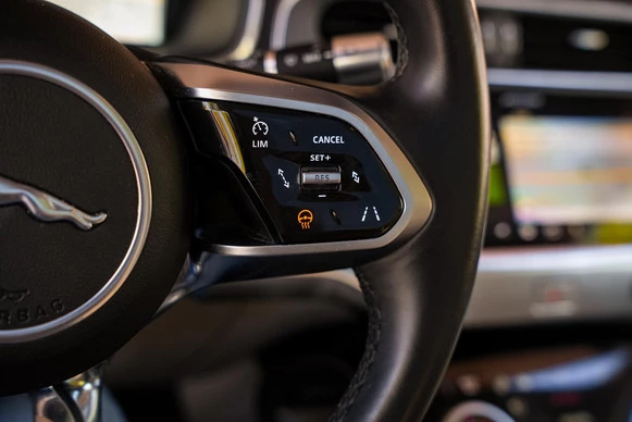 Jaguar I-PACE - Afbeelding 20 van 30