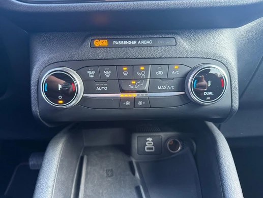 Ford Kuga - Afbeelding 25 van 30