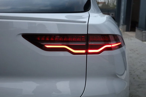 Jaguar I-PACE - Afbeelding 10 van 27