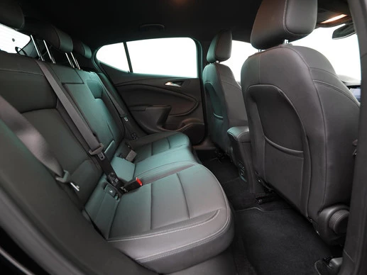 Opel Astra - Afbeelding 22 van 30