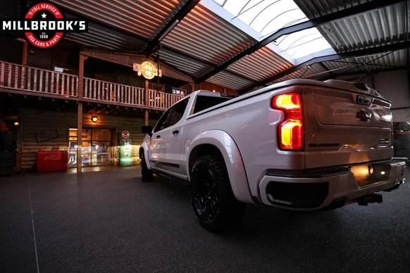 Chevrolet Silverado - Afbeelding 11 van 30