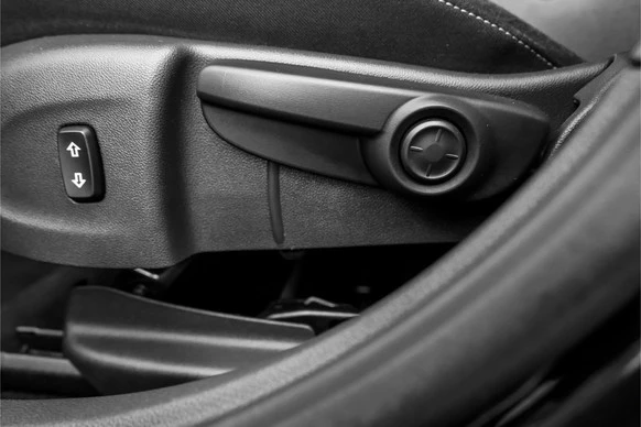 Opel Astra - Afbeelding 29 van 30