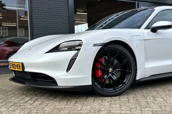 Porsche Taycan - Afbeelding 6 van 30