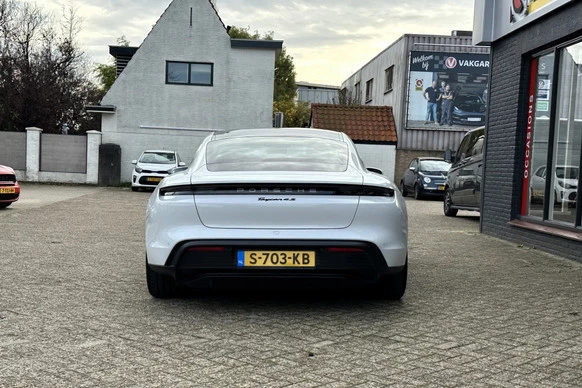 Porsche Taycan - Afbeelding 11 van 30