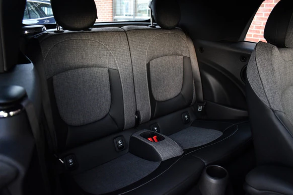 MINI Cooper Cabrio - Afbeelding 24 van 30