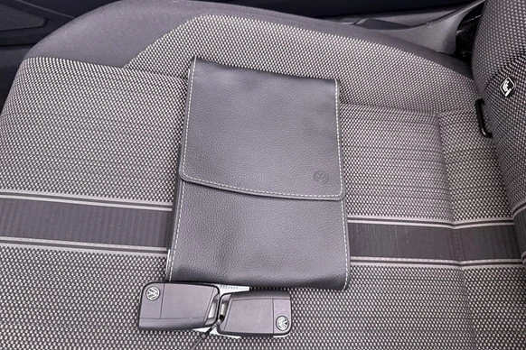 Volkswagen T-Roc - Afbeelding 26 van 27