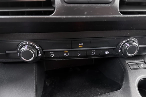 Opel Combo - Afbeelding 25 van 28