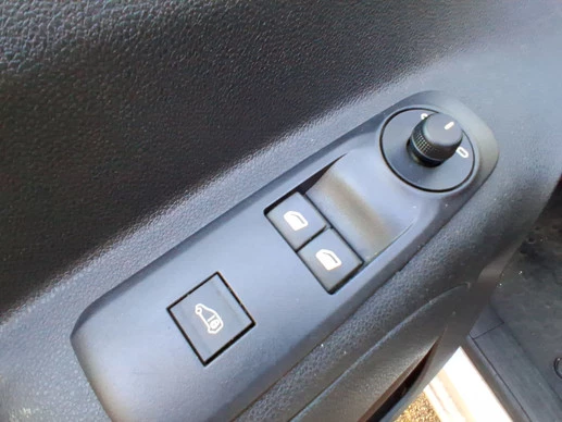 Opel Combo - Afbeelding 12 van 28