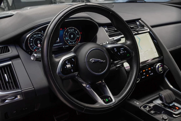 Jaguar E-PACE - Afbeelding 10 van 30