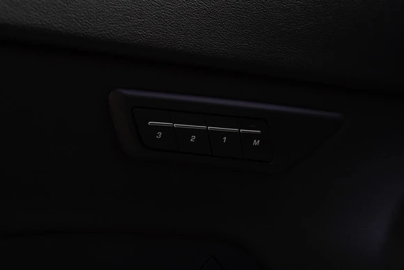 Jaguar E-PACE - Afbeelding 15 van 30