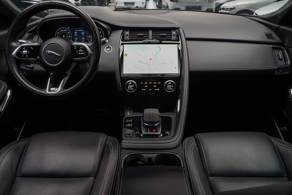 Jaguar E-PACE - Afbeelding 21 van 30