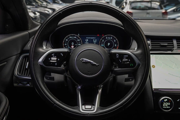 Jaguar E-PACE - Afbeelding 23 van 30