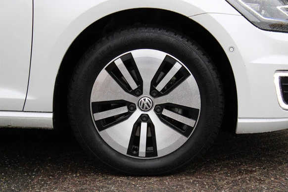 Volkswagen e-Golf - Afbeelding 9 van 30