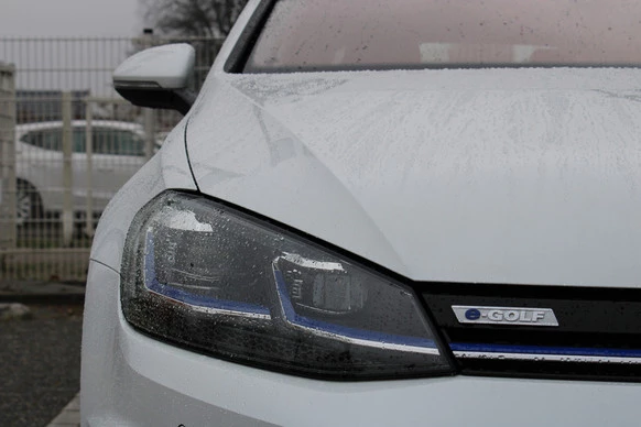 Volkswagen e-Golf - Afbeelding 17 van 30
