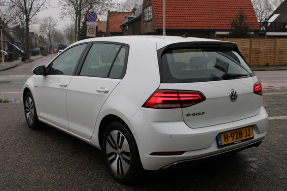 Volkswagen e-Golf - Afbeelding 19 van 30